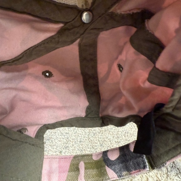 Embellished Rhinestone Bling Camouflage Cap, OSFA, Velcro back, preowned - Picture 5 of 9